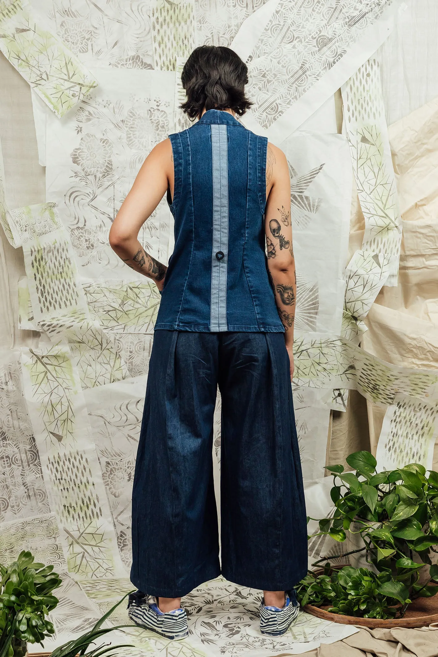 SL24 FIYAN APRON TIE VEST - DENIM